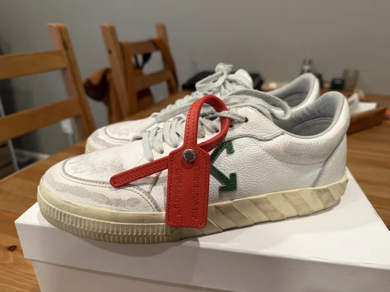 Off-White — Off-White Vulcanized Distressed — Sneaker — resale