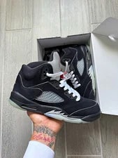 Jordan — Jordan Air 5 Retro ’S Mid Top — Sneaker — resale