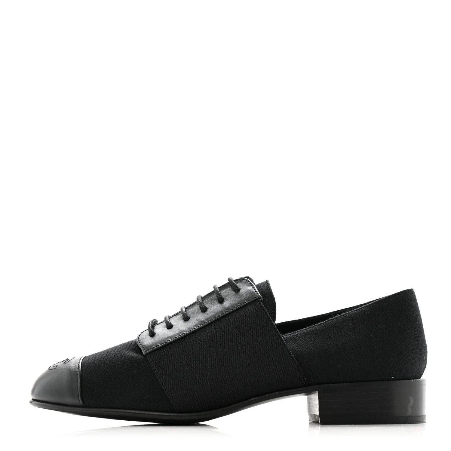 Chanel — Elastic Lace Up Cap Toe CC 37 — Designer Shoe — resale