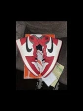 Air Jordan — Air Jordan 1 Size 8.5 Retro High OG — Sneaker — resale