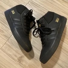 Adidas — Adidas X Capita Collablation Snowboard Size 9.5 Mid Top — Sneaker — resale