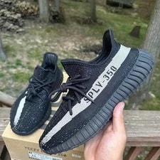 Yeezy — Size 11 - Yeezy 350 V2 ‘ ’ — Sneaker — resale