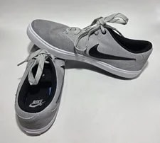Nike SB — Nike SB Skate Shoes US 8.5 Swoosh — Sneaker — resale