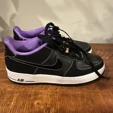 Nike — Nike Air Force 1 Low LV8 — Sneaker — resale