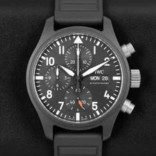 IWC — IWC Pilot's Watches Black - IW389401 — Watch — resale