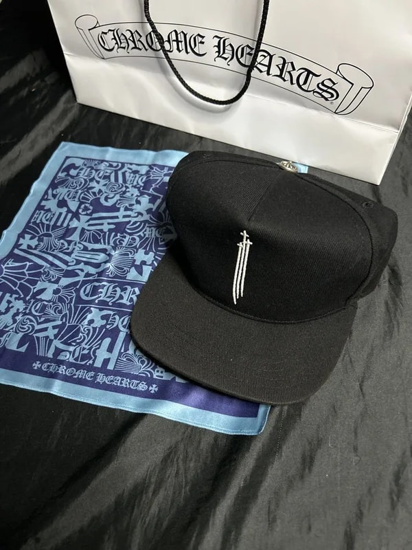 Chrome Hearts — Hearts RS3 Dagger BaseBall Hat — Handbag — resale