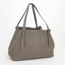 Bottega Veneta — Bottega Veneta Chester Caba SKAI-0 — Handbag — resale