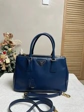 Prada — Auth Prada Galleria Small Good Condition — Handbag — resale