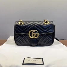 Gucci — Gucci GG Marmont Matelassé Crossbody 22x 13x 6cm — Handbag — resale