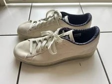 Puma — Puma X Casper the Friendly Ghost Glow in the Dark No Box — Sneaker — resale