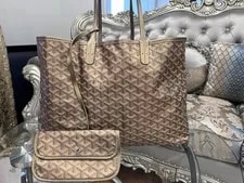 Goyard — Goyard Saint Louis in the Metallic Rose Gold Color — Handbag — resale
