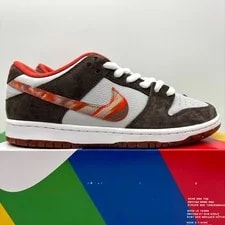 Nike SB — Nike SB Dunk Low Crushed D.C. Skateboard Shoes 8.5 DH7782-001 — Sneaker — resale