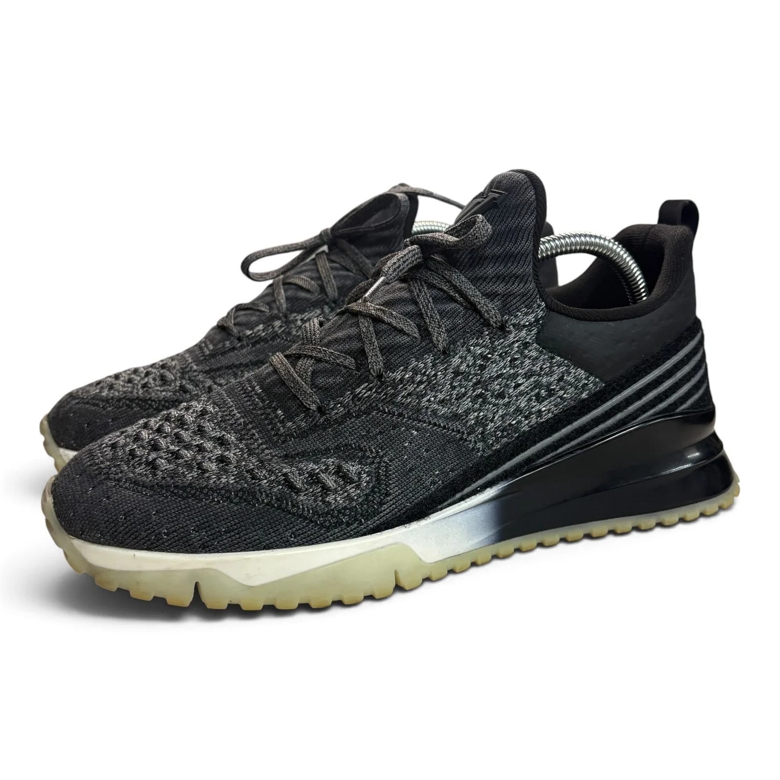 Louis Vuitton — Louis Vuitton V.n.r ’s — Sneaker — resale
