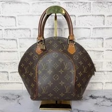 Louis Vuitton — Louis Vuitton Ellipse From Japan — Handbag — resale