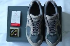 New Balance — 9.0US New Balance 2002R Gore-Tex — Sneaker — resale