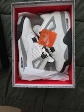 Jordan — Jordan 4 Retro M — Sneaker — resale