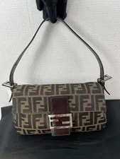 Fendi — Auth Fendi Baguette SHW Rank A — Handbag — resale