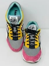 Saucony — Saucony 6000 Sweet Street Liquorice Candy Shop Size 6 7-1/2 — Sneaker — resale