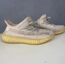 Yeezy — Yeezy Boost 350 V2 . — Sneaker — resale