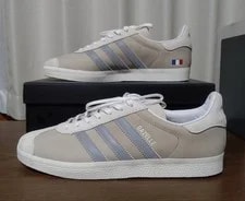 Adidas — 9.5US Adidas Gazelle S.E. Light — Sneaker — resale