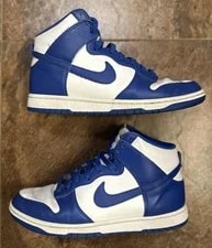 Nike — Nike Dunk Game — Sneaker — resale