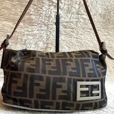 Fendi — Fendi Mamma Baguette Italy 49cm Strap — Handbag — resale
