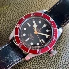 Tudor — Tudor Black Bay Red 79220R "Smiley Rose" 41mm Automatic Divers — Watch — resale