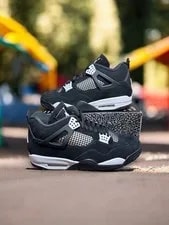 Jordan — Size 13 - Air Jordan 4 Retro — Sneaker — resale