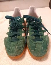 Adidas — Adidas Gazelle / Low Top Lace Up Gum Sole — Sneaker — resale