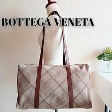 Bottega Veneta — Good Condition Bottega Veneta Boston — Handbag — resale