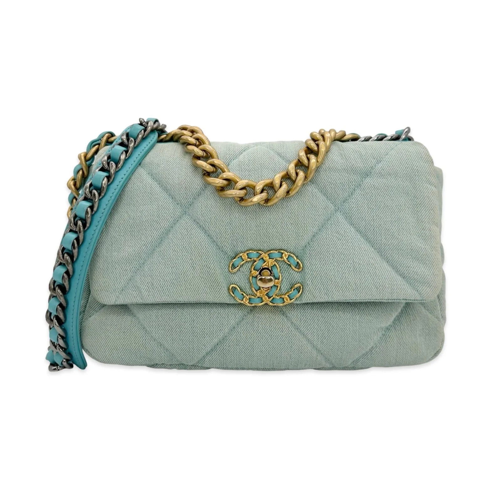 Luv Luxe Scottsdale — Chanel Small 19 Flap — Handbag — resale