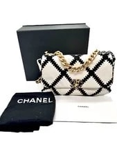 Chanel — Chanel 19 Crochet Flap Medium Limited Certificate — Handbag — resale