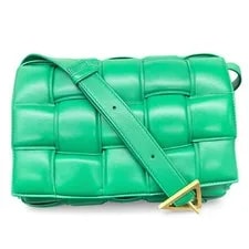 Bottega Veneta — Bottega Veneta Extreme Padet Cassette 591970 L — Handbag — resale