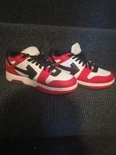 Off-White — Off-White (OOO) Low in the and Size 43 US 10 — Sneaker — resale
