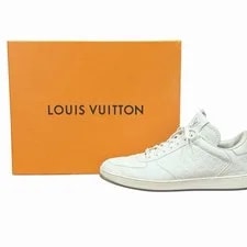 Louis Vuitton — Louis Vuitton ‘24 Rivoli Low Top 9.5 W/box — Sneaker — resale