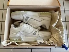 Louis Vuitton — Louis Vuitton - FD0291 Virgil Abloh — Sneaker — resale