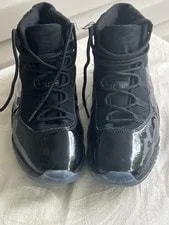 Jordan — Jordan 11 Retro Cap and Gown — Sneaker — resale