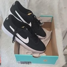 Nike SB — Nike SB Heritage Vulc Skate Shoes – & – 11.5 / 13 — Sneaker — resale