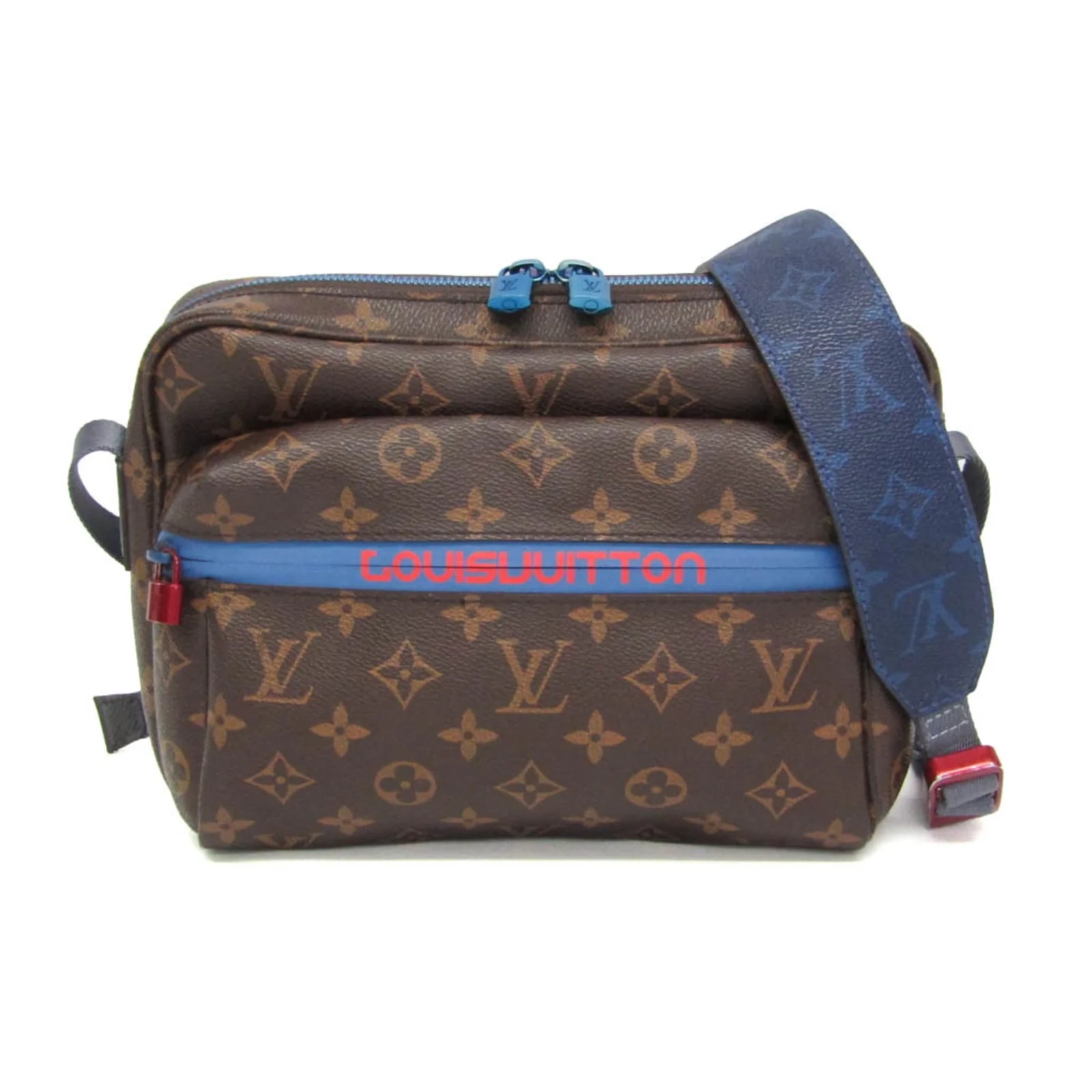 Louis Vuitton Outdoor Messenger