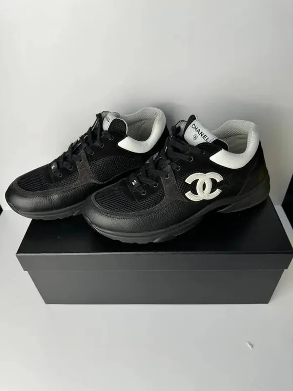 Chanel — Chanel Low — Sneaker — resale