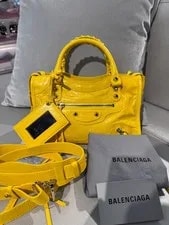 Balenciaga — Balenciaga ' Classic City Crossbody 115748-0FE2T-1080 — Handbag — resale