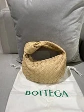 Bottega Veneta — Bottega Veneta Authentic Satchel 651876VCPP59776 — Handbag — resale