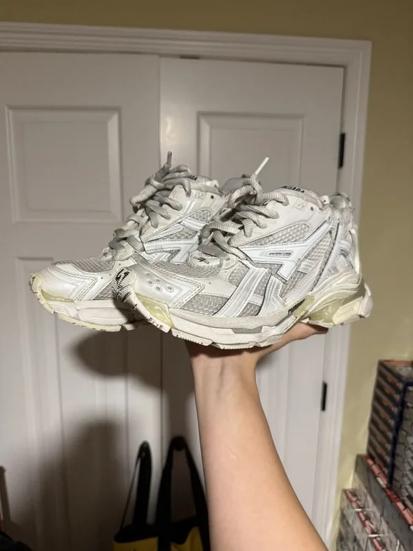 Balenciaga / “Runnr”