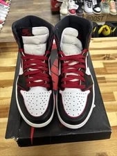 Jordan — Size 8.5 - Jordan 1 Retro High OG Bloodline 2019 — Sneaker — resale