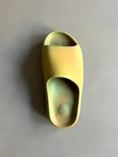 Adidas — Adidas Yeezy Slide Sample (Unreleased) Right Only — Sneaker — resale