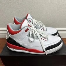 Jordan — Jordan 3 Retro (2013) — Sneaker — resale