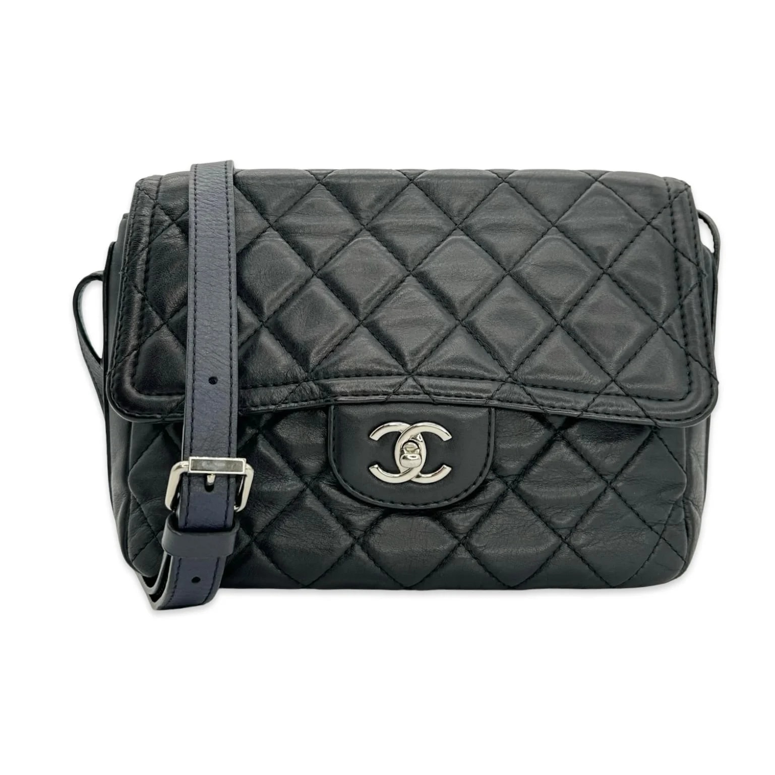 Luv Luxe Scottsdale — Chanel Messenger Flap — Handbag — resale