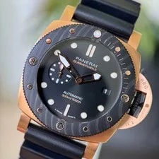 Panerai — Panerai Submersible PAM01070 Goldtech OroCarbo 44mm - Limited 500 Units — Watch — resale