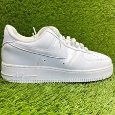 Nike — Nike Air Force 1 '07 Low Size 9.5 Athletic Lifestyle Shoes — Sneaker — resale