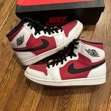 Air Jordan — Size 11 - Air Jordan 1 Retro OG High — Sneaker — resale
